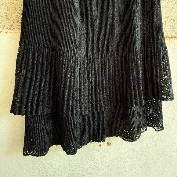 Vtg Midi Skirt Minimalist Luxury Tiered Lace Textured Pleated Knit Dark Romantic - Picture 3 of 8